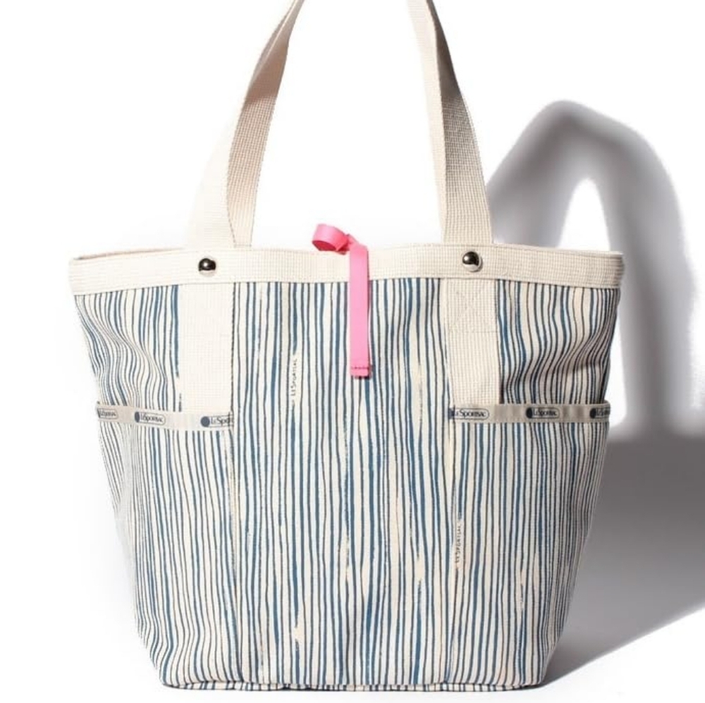 LeSportsac Large Camilla Tote - Kite Strings (Blue And White Beach Tote)